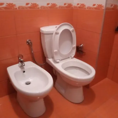 Elio's 3*